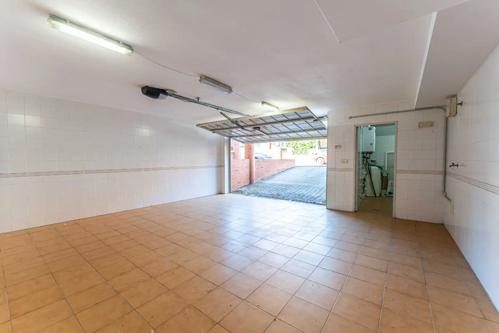 Casa adosada en venta en Las Rozas de Madrid con Calefacción, Jardín privado y Parquet