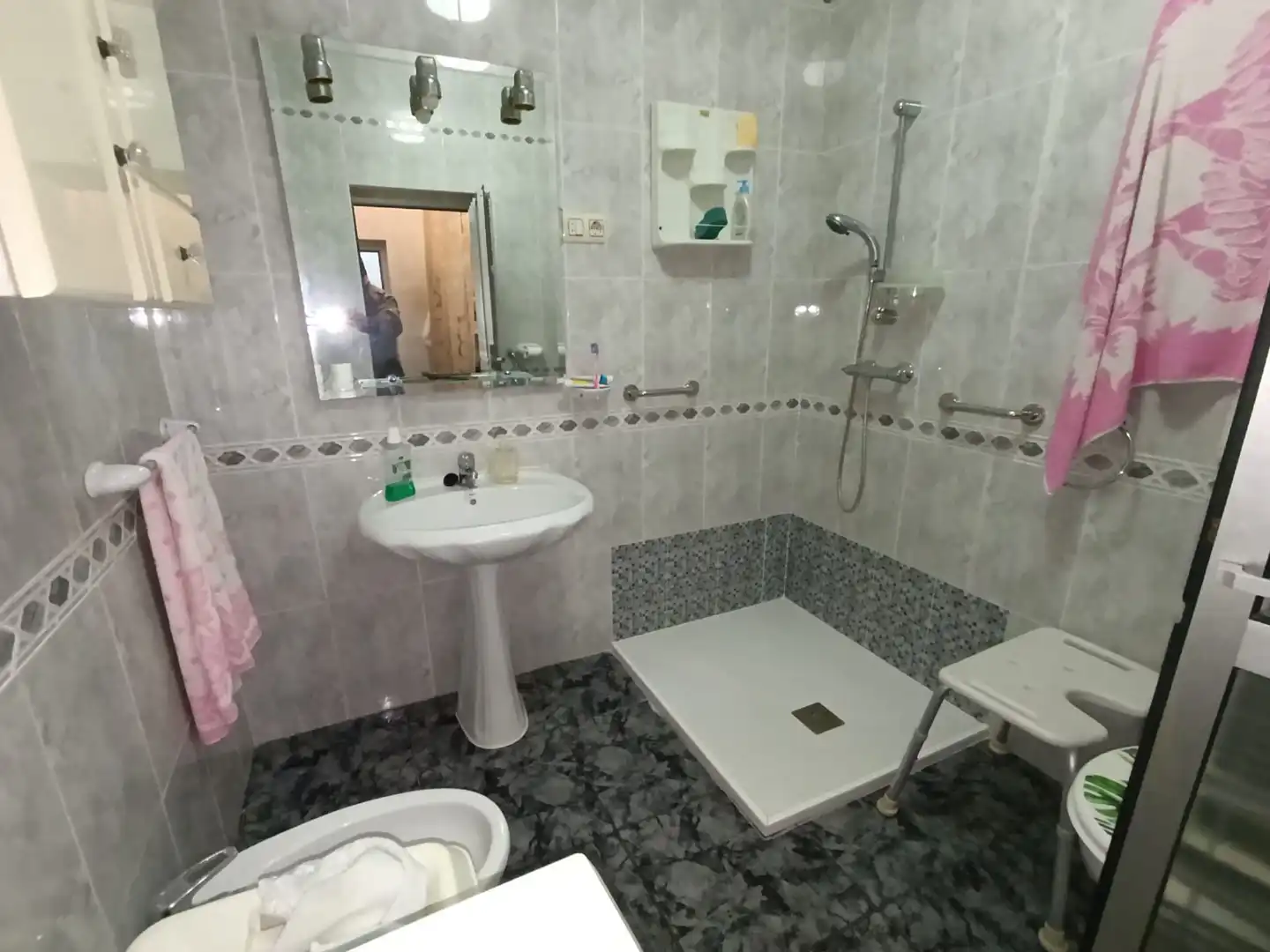 Bany de Casa o xalet en venda en Linares amb Aire condicionat, Calefacció i Terrassa