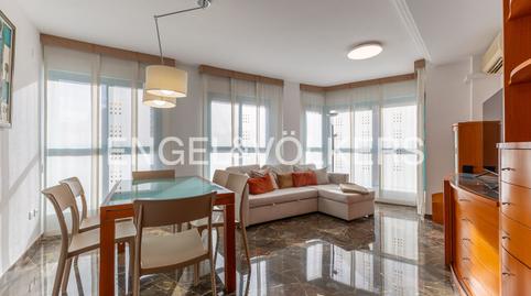 Foto 3 de Apartamento de alquiler en Carrer de Fontanars Dels Alforins, Safranar,  Valencia Capital