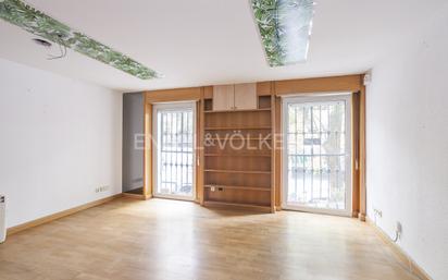 Exterior view of Apartment for sale in  Madrid Capital  with Air Conditioner, Heating and Parquet flooring