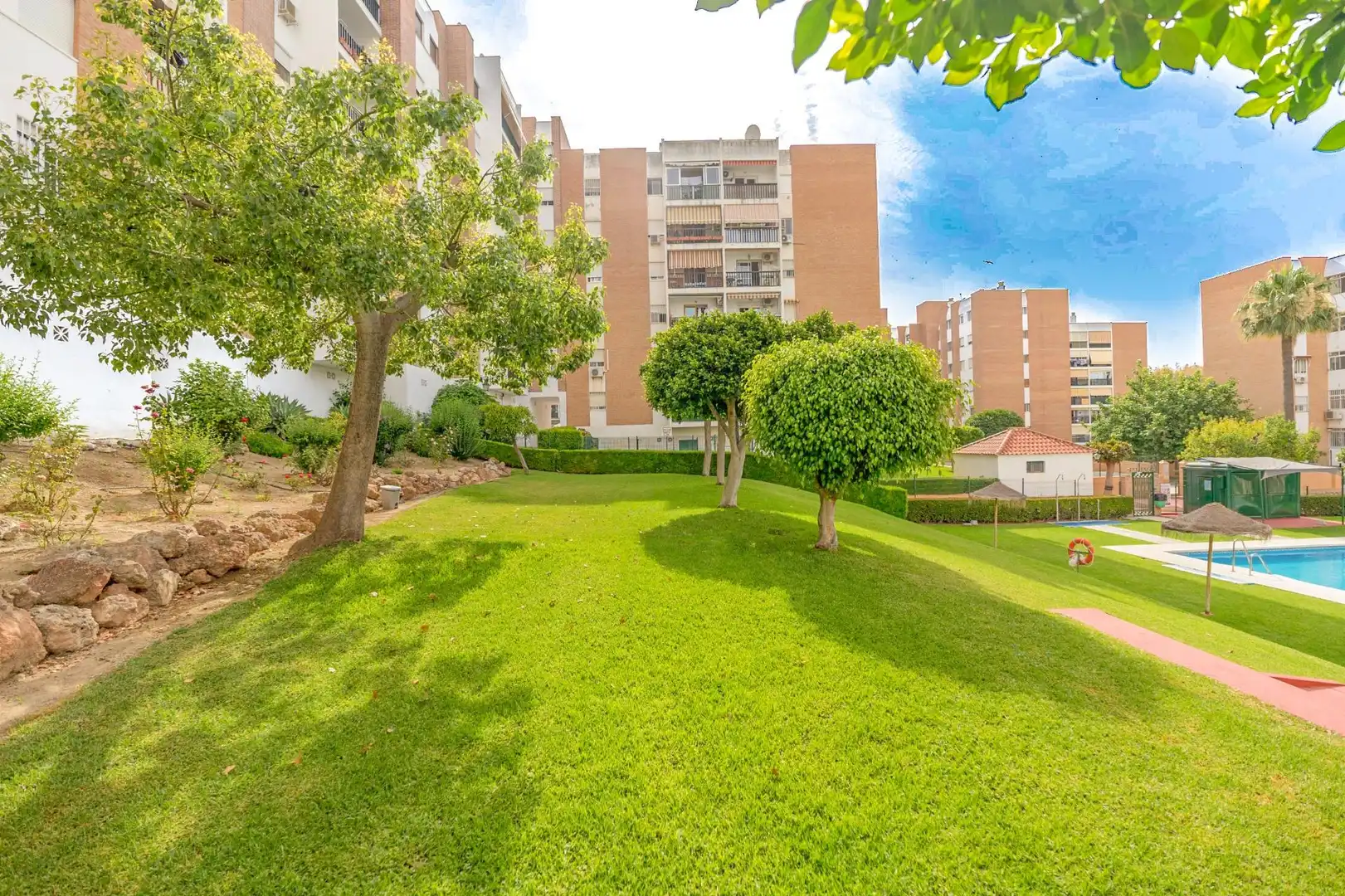 Vista exterior de Piso en venta en Benalmádena con Aire acondicionado, Jardín privado y Terraza