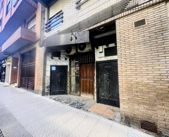 Local comercial en Venta en Calle de Muñoz Degrain en Auditorio - Seminario - Parque de Invierno