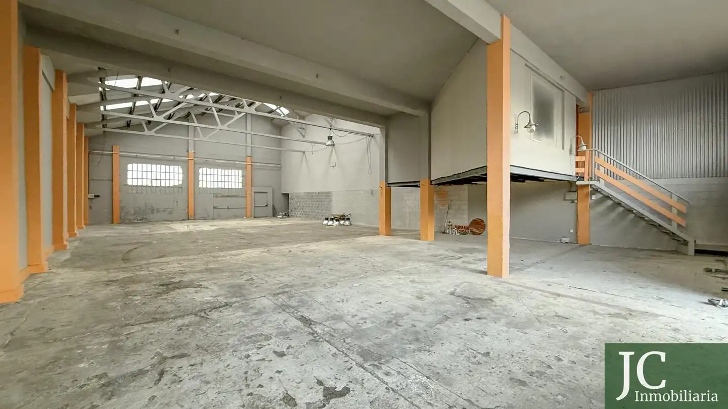 Industrial buildings for rent in Bárcena de Cicero