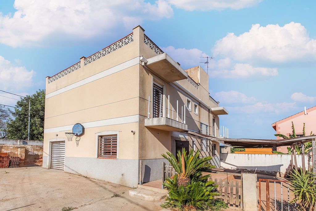 Exterior view of House or chalet for sale in El Catllar 
