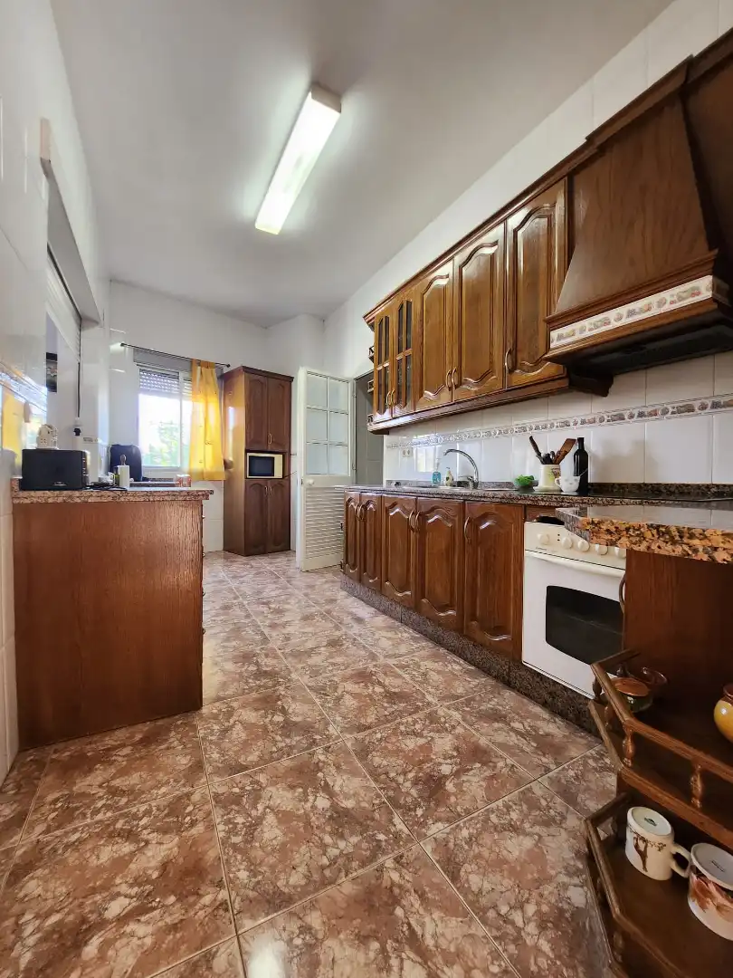 Küche von Haus oder Chalet zum Verkauf in Alcalá de Guadaira mit Privatgarten, Terrasse und Abstellraum