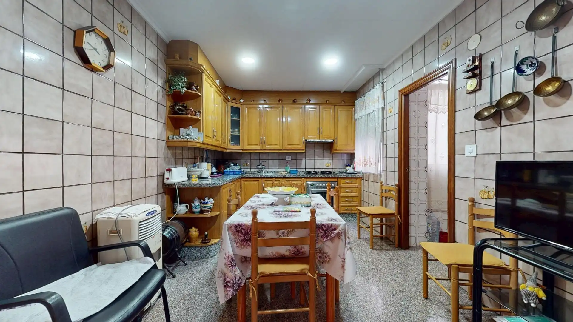 Kitchen of Flat for sale in Elche / Elx  with Balcony