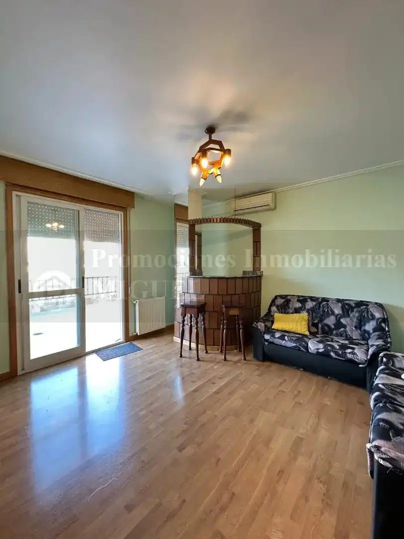 Apartamento con ascensor en venta en Verín, imagen 4