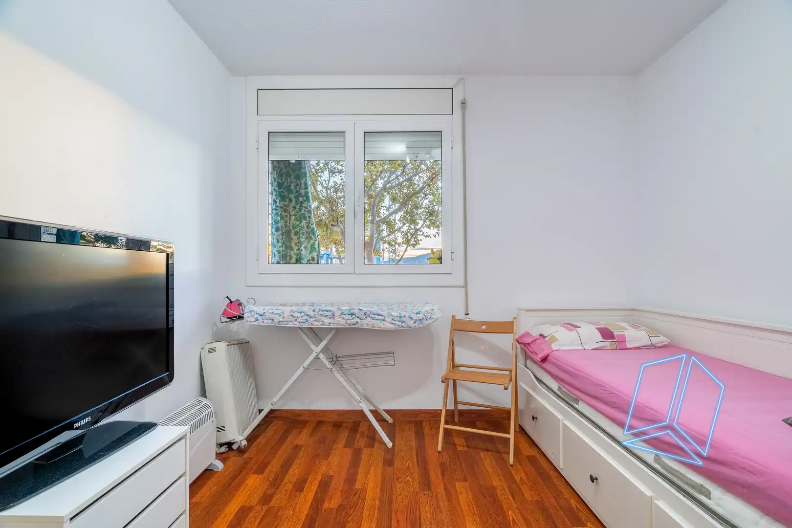 Habitación de Piso en venta en Cornellà de Llobregat con Balcón