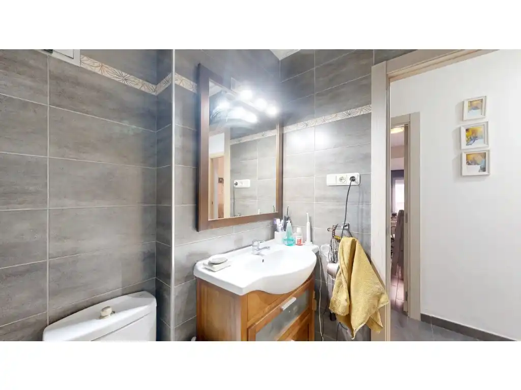 Baño de Piso en venta en Valencia con Aire acondicionado