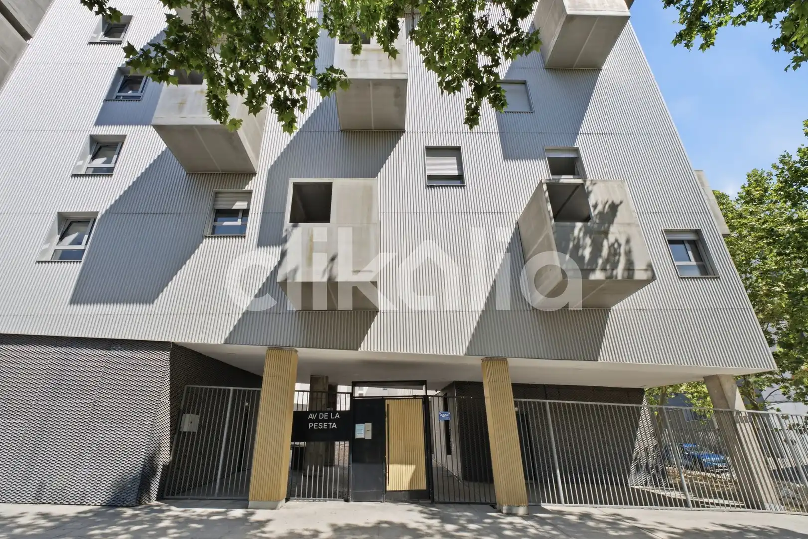 Exterior view of Flat for rent in Madrid  with Heating, Terrace and Storage room