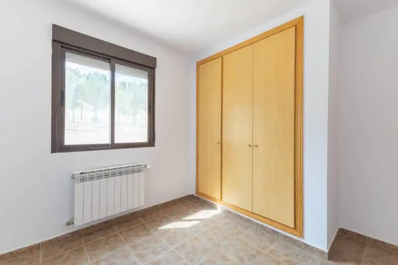 Dormitori de Casa o xalet en venda en Duruelo amb Calefacció, Terrassa i Piscina