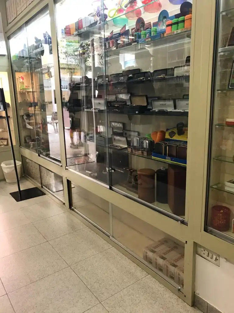 Local comercial en alquiler en Centre - Estació, imagen 3