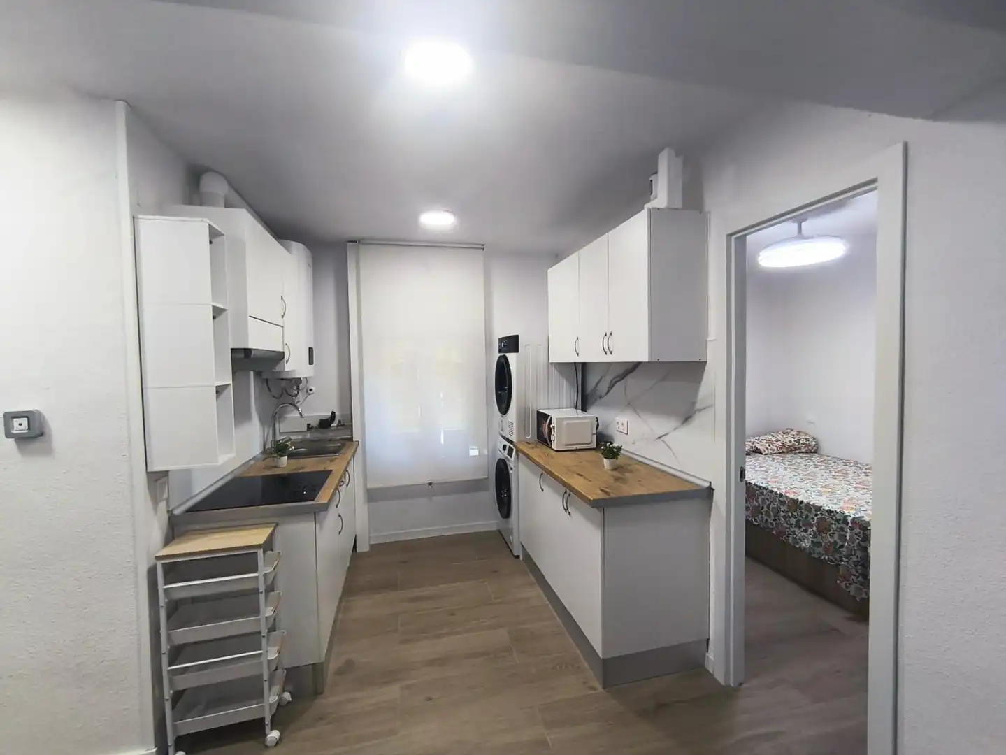 Kitchen of Flat for share in Madrid  with Heating, Furnished and Washing machine