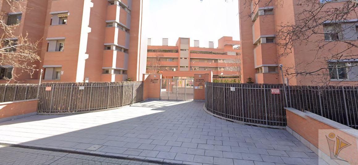 Vista exterior de Piso en venta en  Madrid Capital