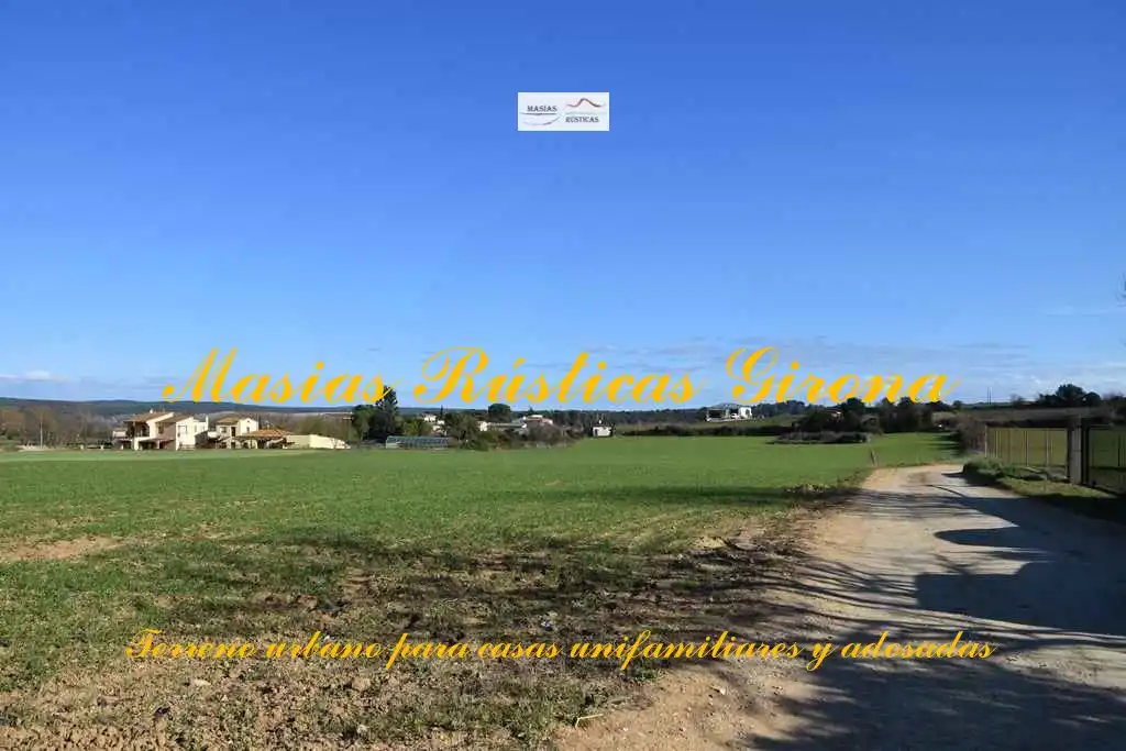 Terreny residencial en venda a Sant Jordi Desvalls, imagen 2