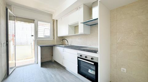 Foto 3 de Pis en venda a Carrer D'alexander Bell, Ca n'Aurell, Barcelona