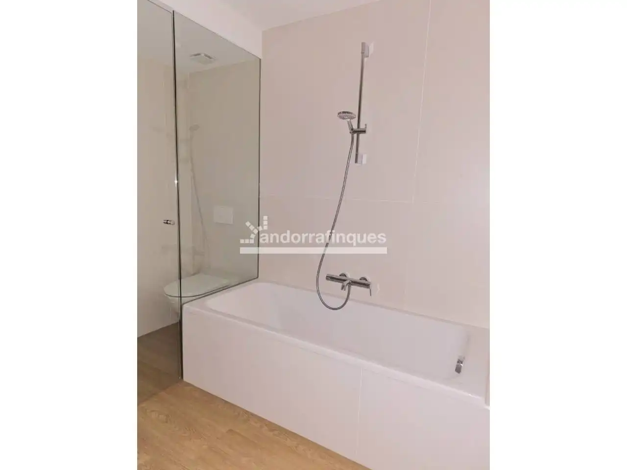 Flat with garden to rent in Calle Avinguda tarragona, imagen 18