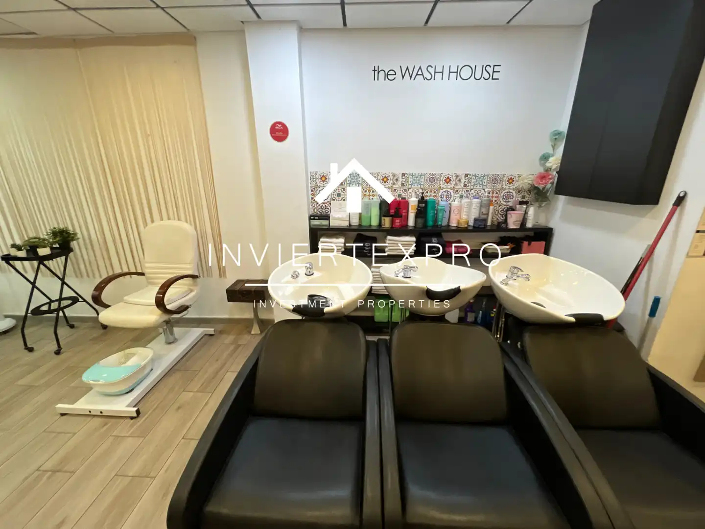 Business premises for transfer in Passeig de Manuel Girona, imagen 17