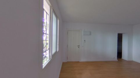 Foto 2 de Piso en venta en Av Miguel de Cervantes, Rodeo Alto - Guadaiza - La Campana, Marbella