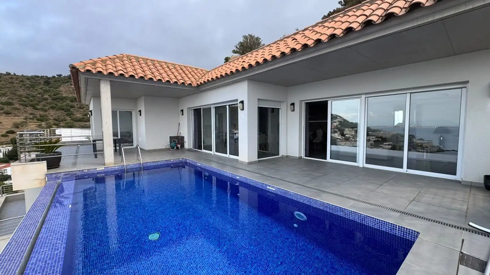 Swimming pool of Houses for sale in Almadrava - Canyelles - Puig-Rom