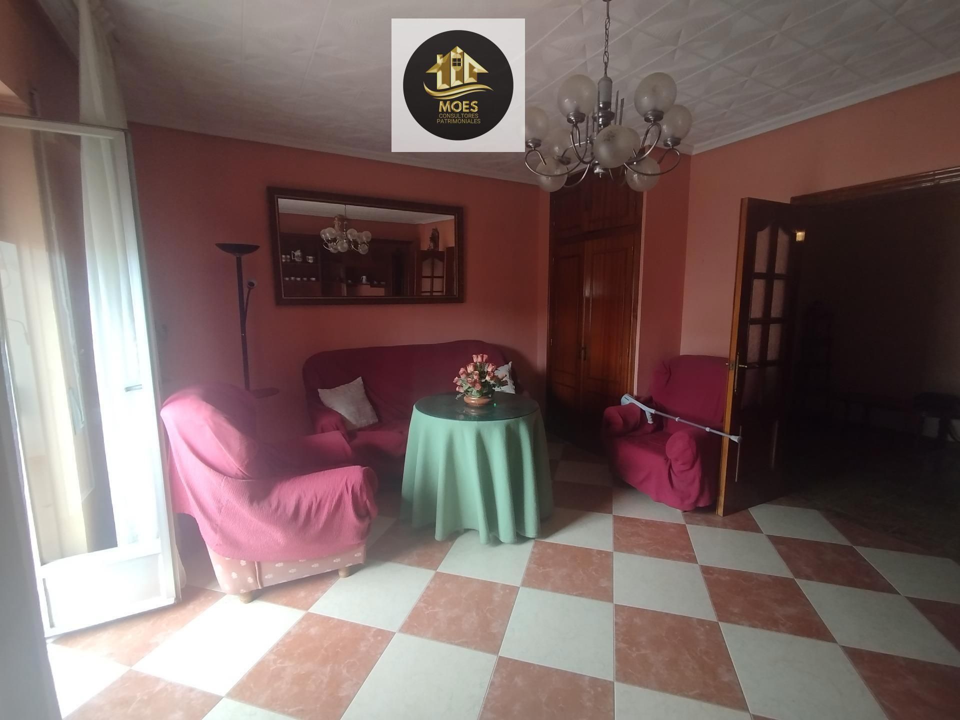 Sala de estar de Piso en venta en Torredonjimeno con Aire acondicionado, Terraza y Trastero