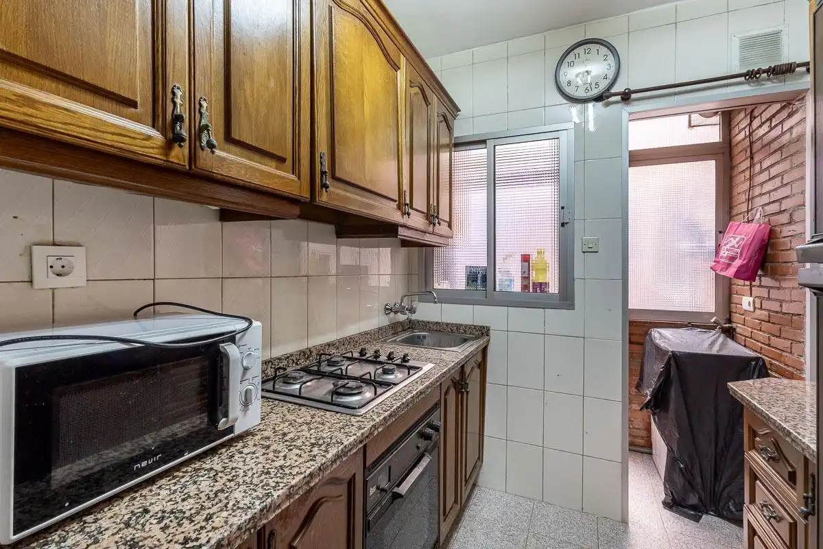 Kitchen of Flat for sale in Granada