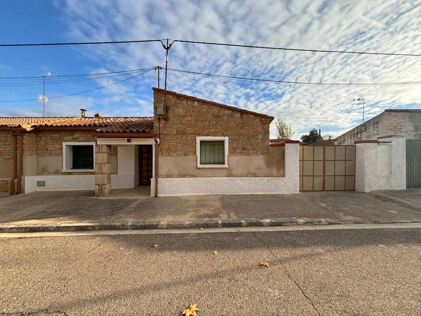 Vista exterior de Casa o chalet en venta en Sariñena con Jardín privado
