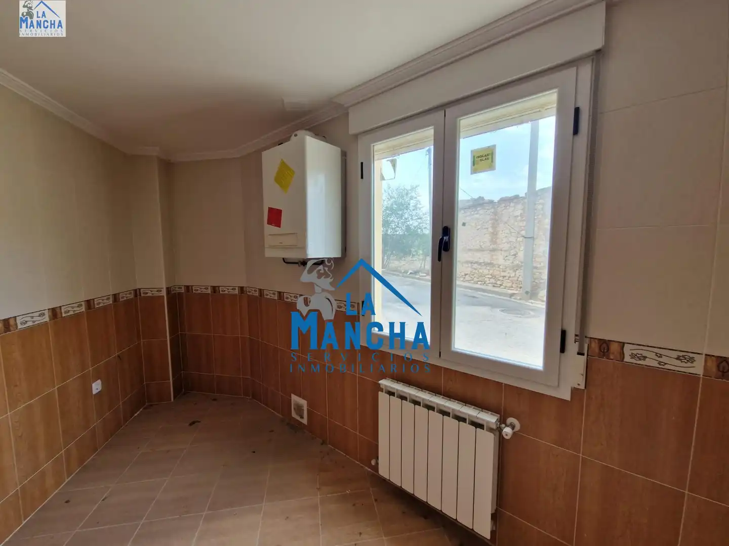 Casa adosada en venta en ROMMEL FERNANDEZ, Pedanías - Extrarradio