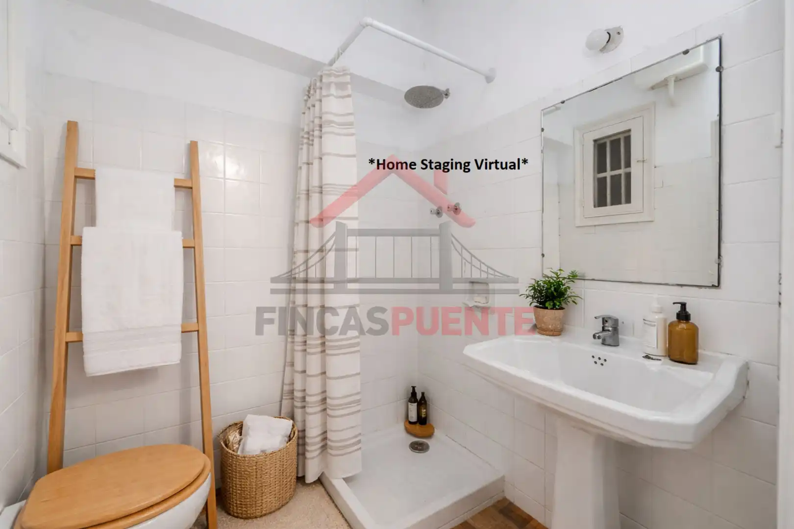 Sala d'estar de Estudi en venda en Barcelona amb Parquet