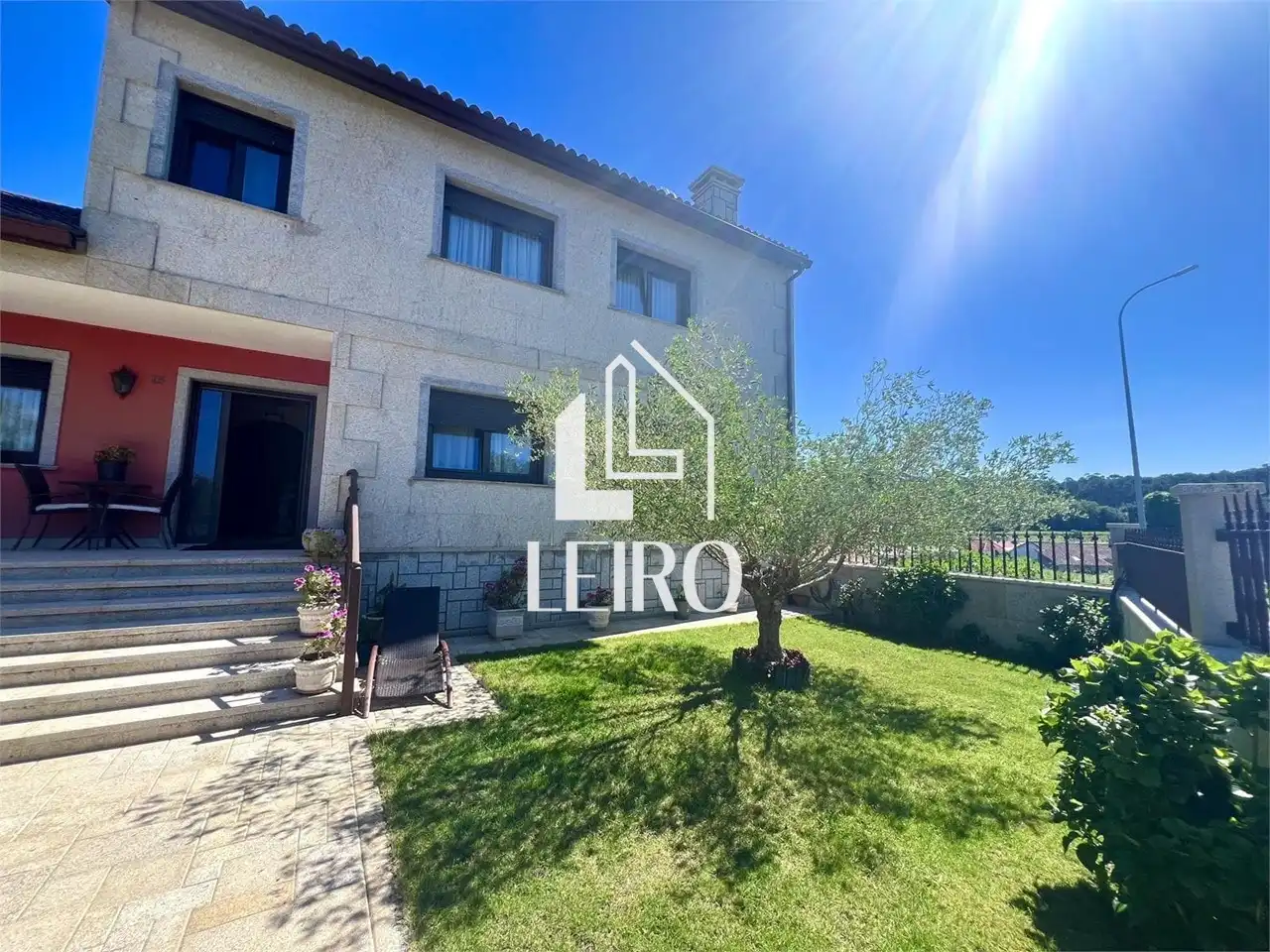 Exterior view of Houses for sale in Vilagarcía de Arousa  with Heating, Private garden and Terrace