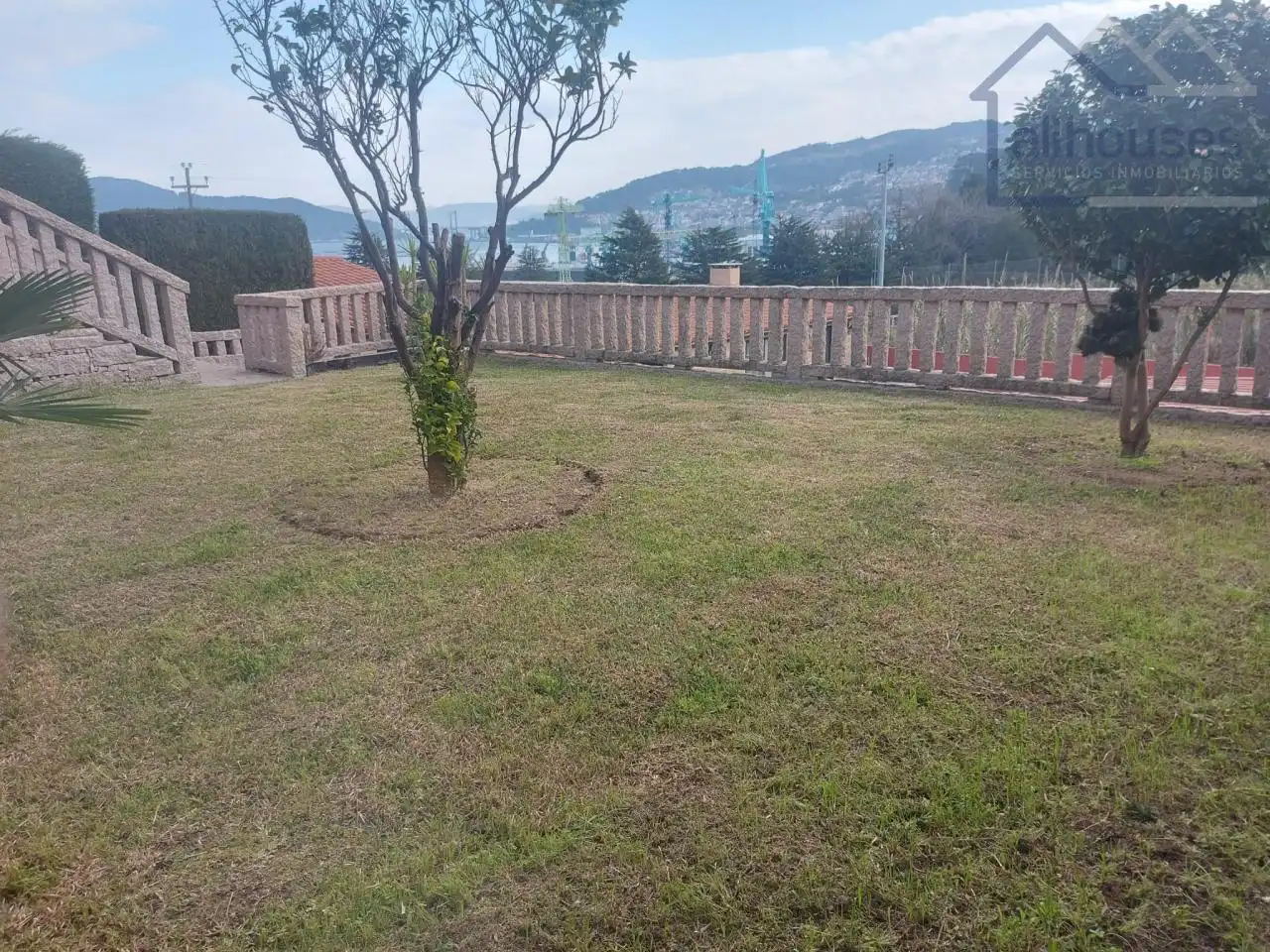 Jardín de Casa o chalet de alquiler en Vigo  con Calefacción, Jardín privado y Trastero