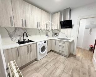 Kitchen of Flat for sale in Salamanca Capital  with Heating, Parquet flooring and Balcony