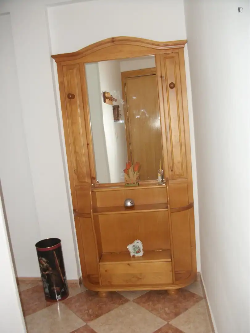 Apartament per a compartir en Granada amb Moblat, Forn i Rentadora