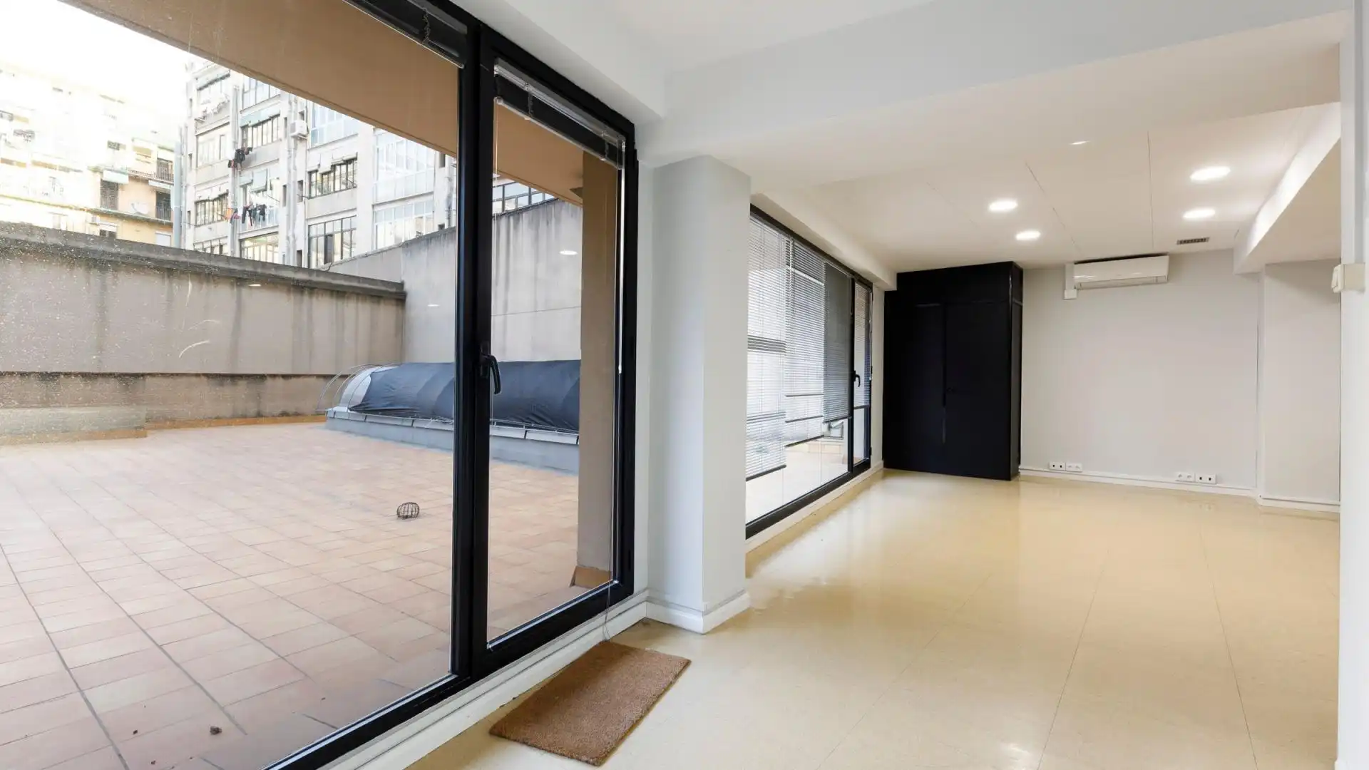 Oficina de alquiler en Barcelona con Aire acondicionado y Terraza