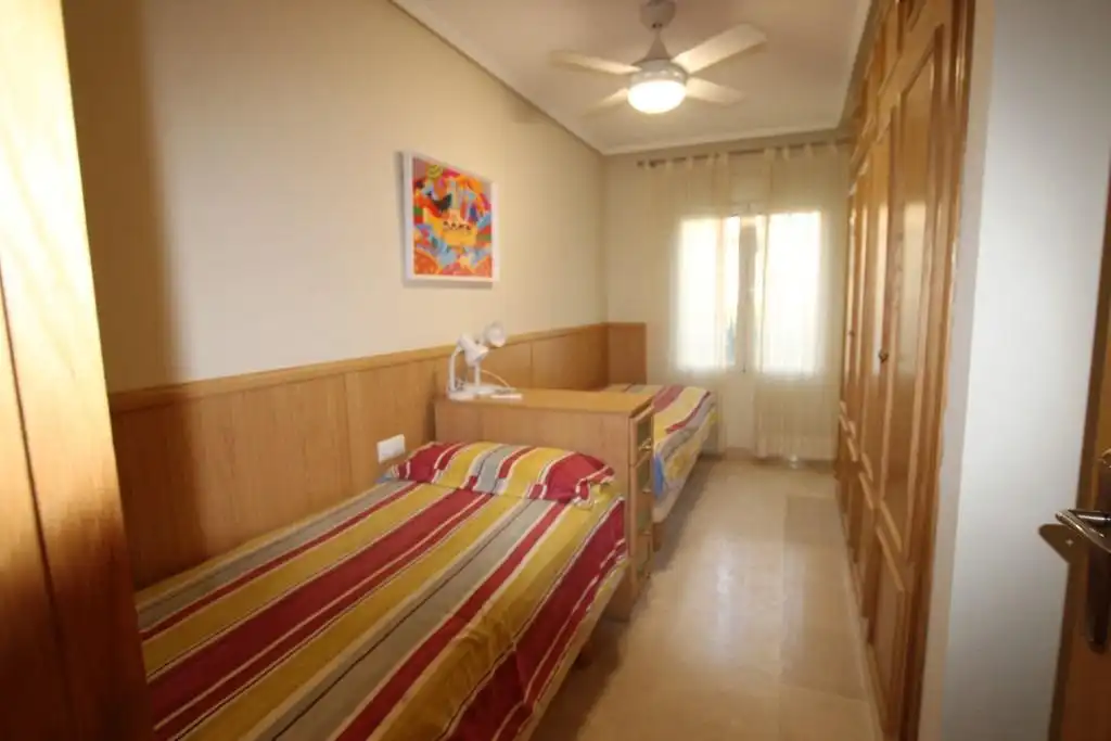 Dormitori de Apartament en venda en Sanlúcar de Barrameda amb Aire condicionat, Jardí privat i Parquet
