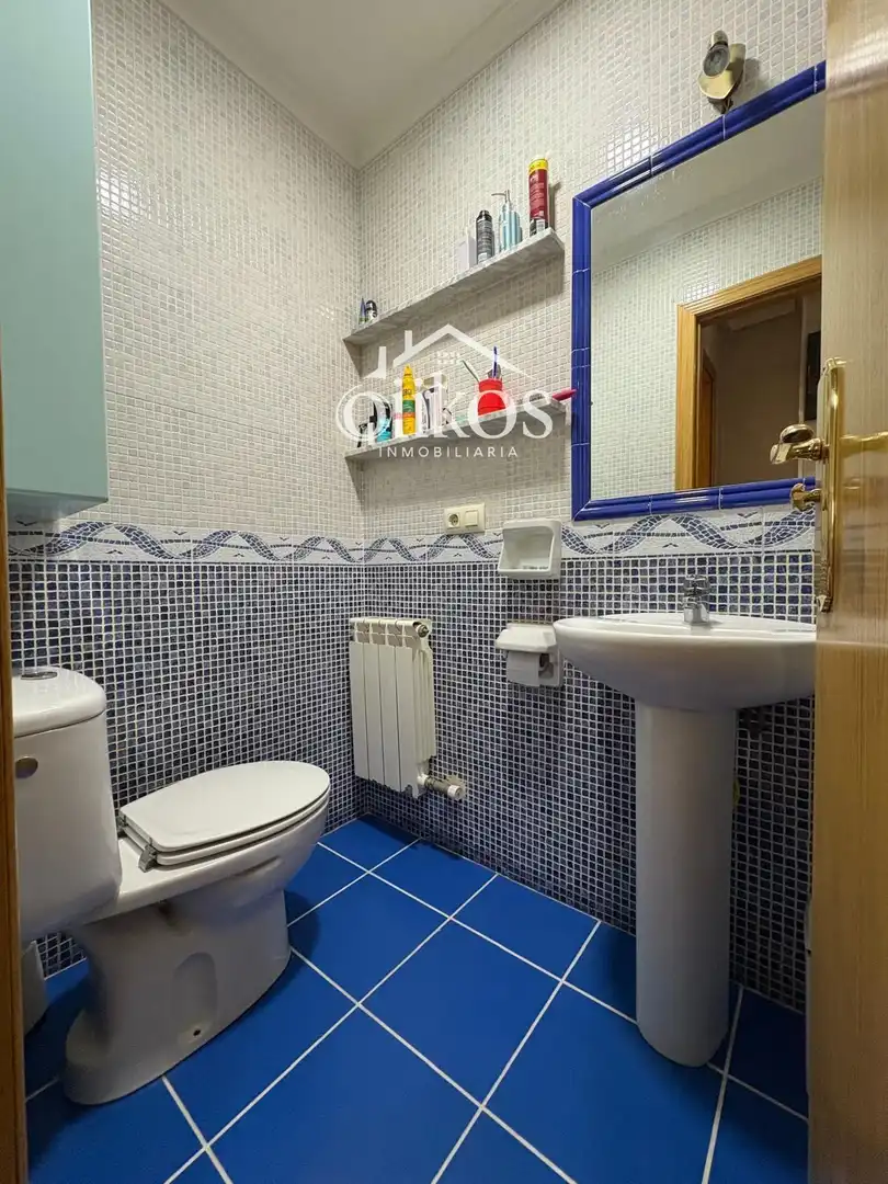 Badezimmer von Wohnung zum Verkauf in Salamanca mit Heizung