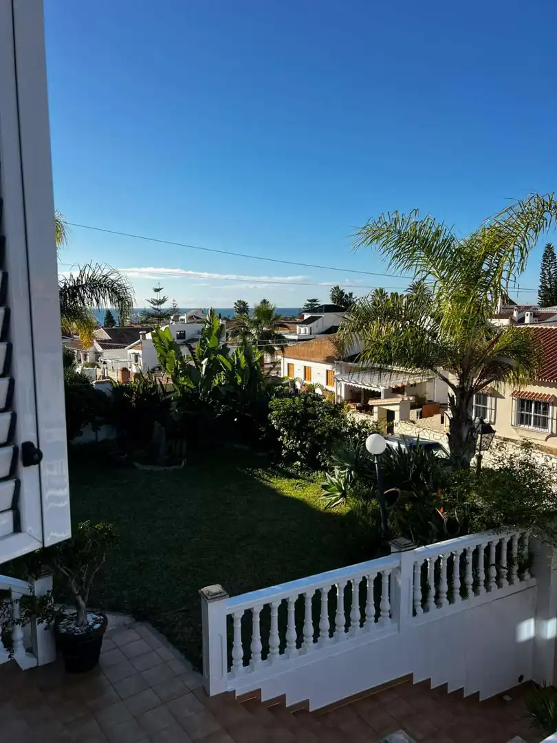 Jardí de Casa o xalet en venda en Vélez-Málaga amb Terrassa, Traster i Alarma