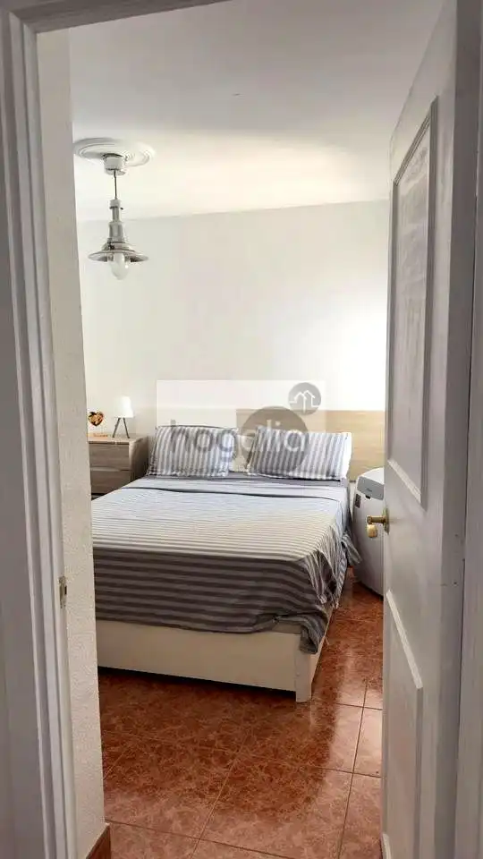 Schlafzimmer von Wohnung zur Miete in Sevilla mit Klimaanlage und Möbliert