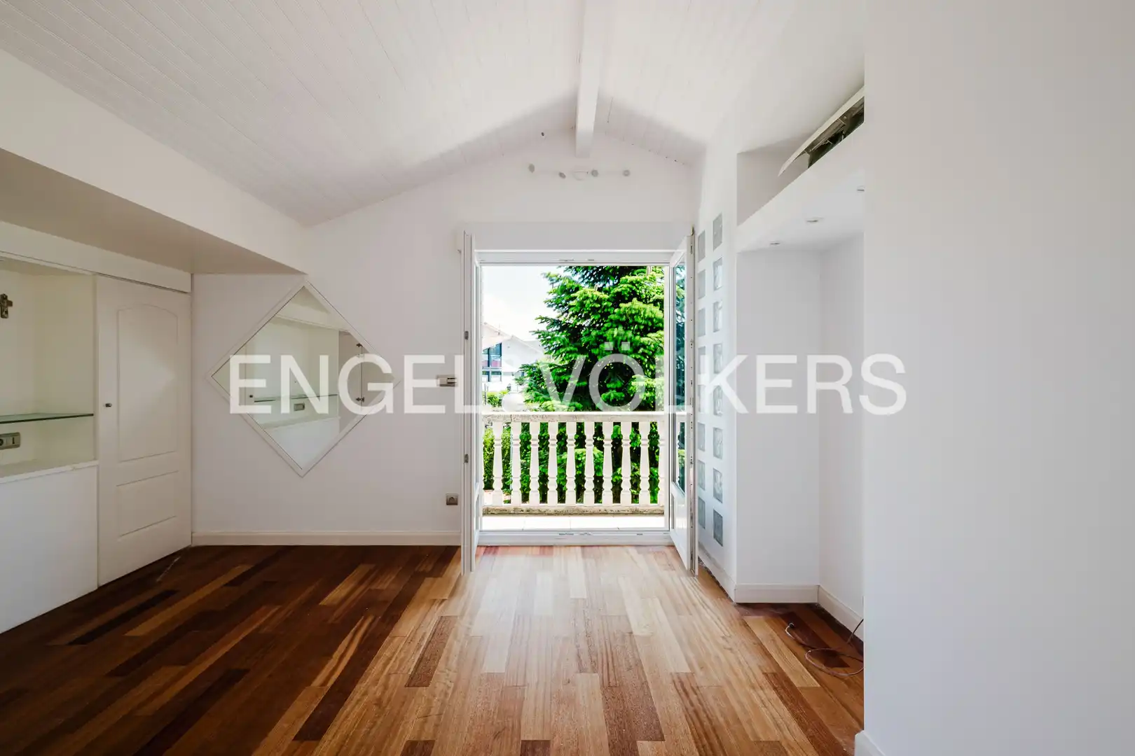 Terraza de Finca rústica en venta en Hendaye con Aire acondicionado, Calefacción y Jardín privado
