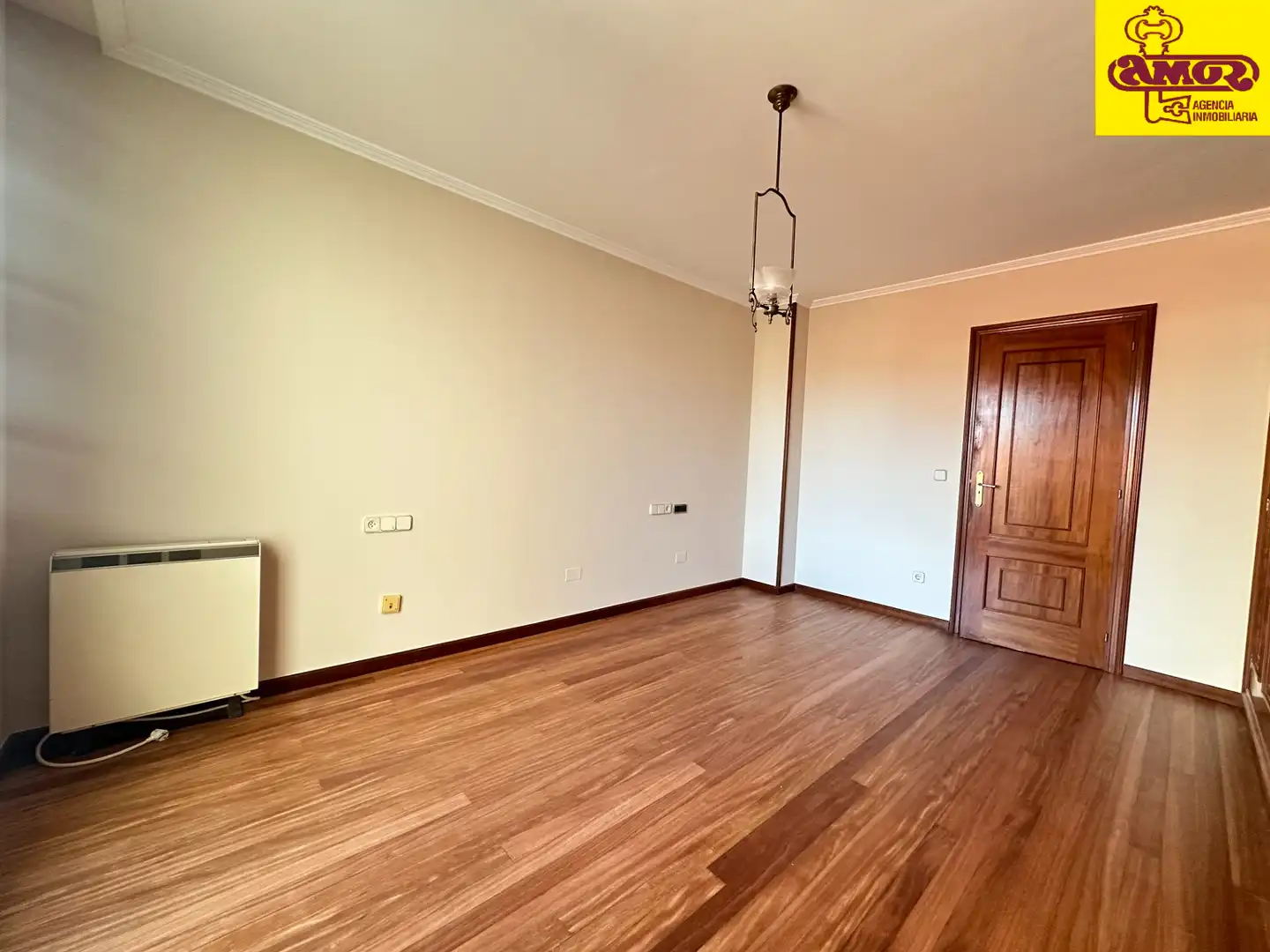 Sala de estar de Piso en venta en Santiago de Compostela  con Calefacción, Terraza y Trastero