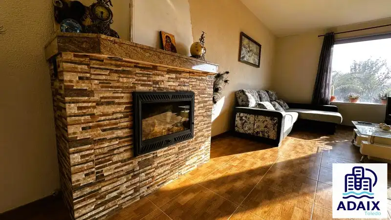 Sala d'estar de Finca rústica en venda en Pulgar amb Calefacció i Terrassa