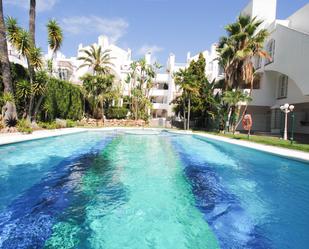 Piscina de Àtic en venda en Marbella amb Aire condicionat, Terrassa i Piscina