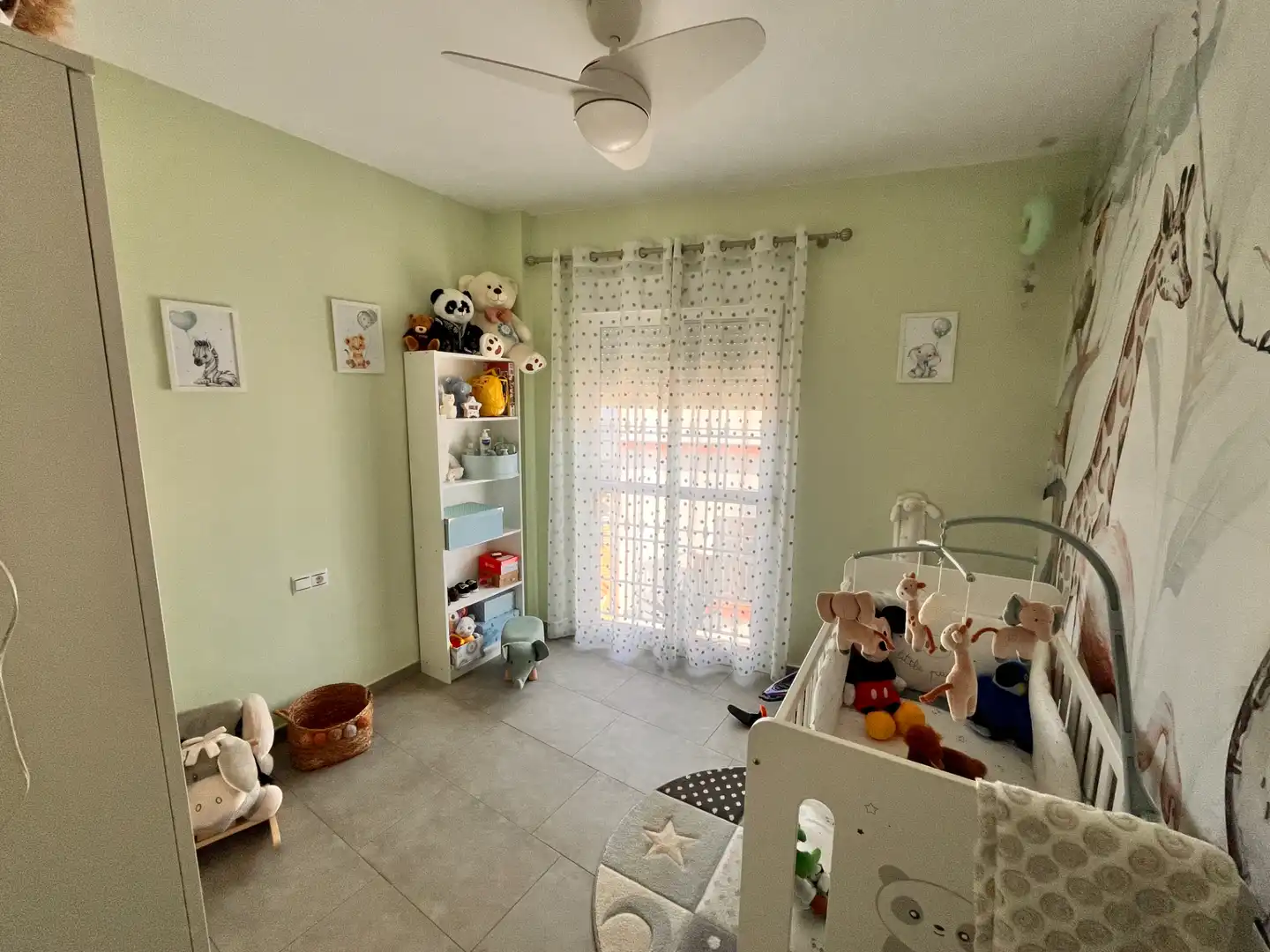 Dormitori de Casa o xalet en venda en La Algaba amb Aire condicionat, Terrassa i Moblat