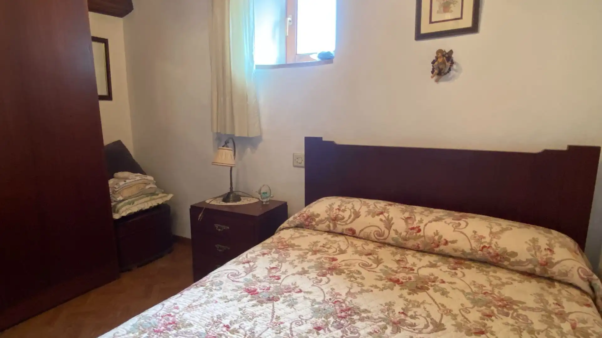Bedroom of Houses for sale in Onís  with Heating