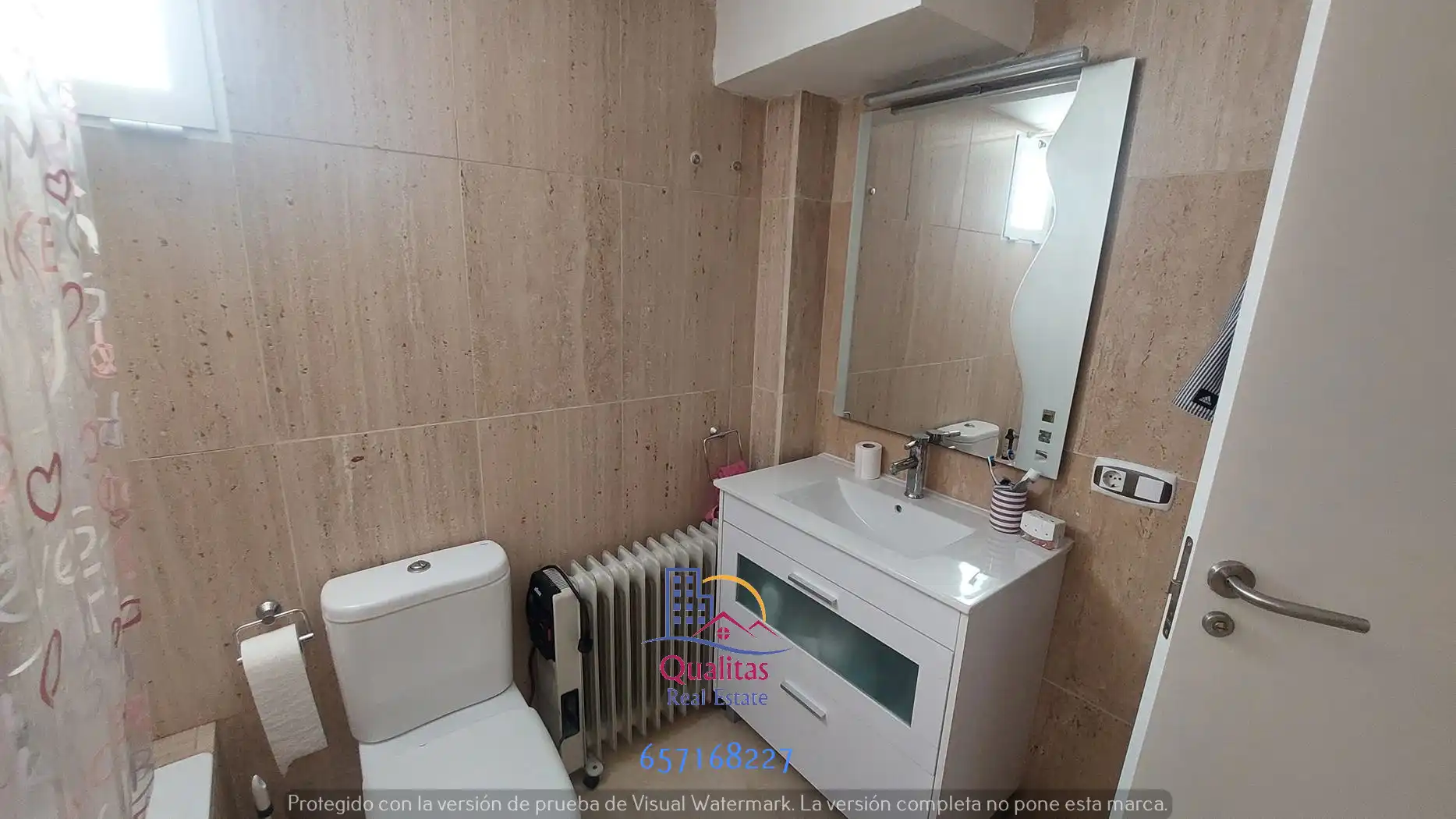 Baño de Casa adosada de alquiler en Oliva con Aire acondicionado, Calefacción y Terraza