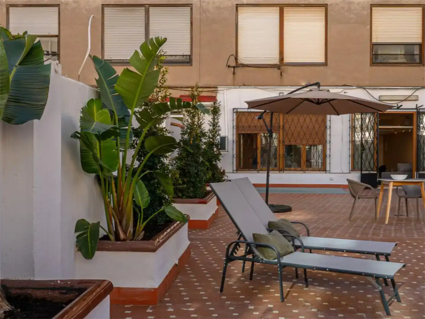 Terraza de Piso de alquiler en Valencia con Aire acondicionado, Jardín privado y Amueblado