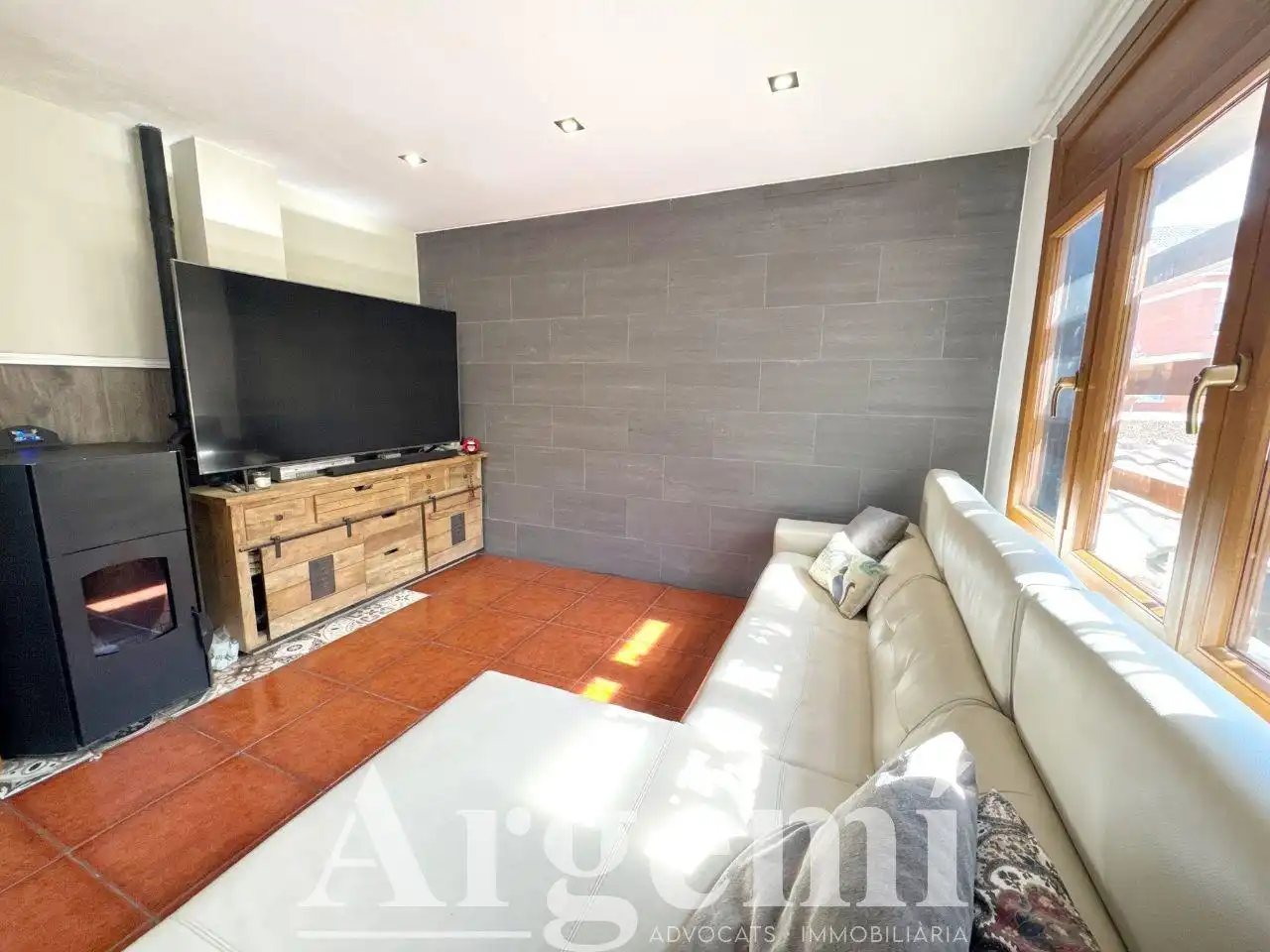 Sala de estar de Casa adosada en venta en Palau-solità i Plegamans con Calefacción, Jardín privado y Trastero