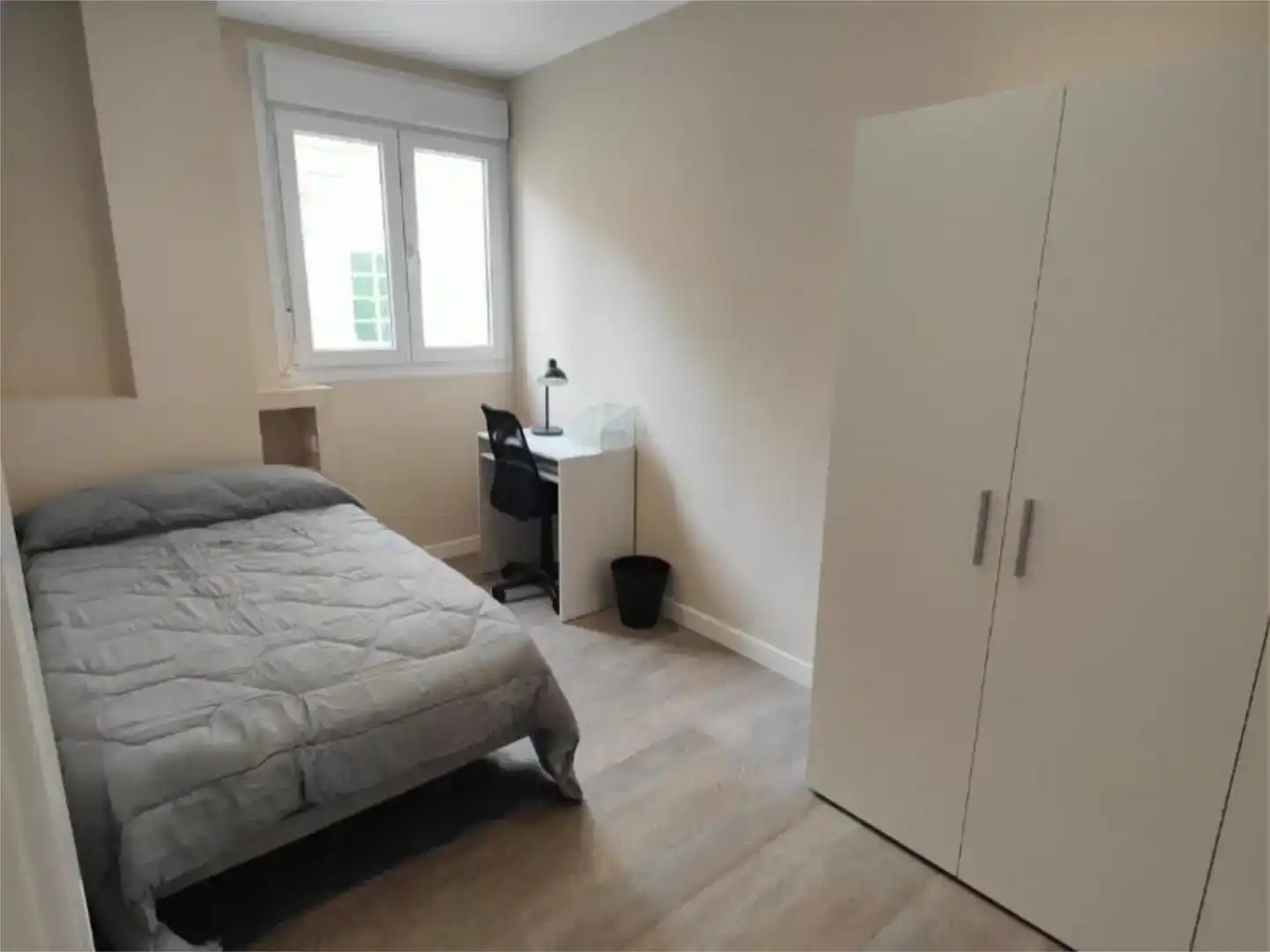 Schlafzimmer von Wohnung zur Miete in Murcia mit Möbliert