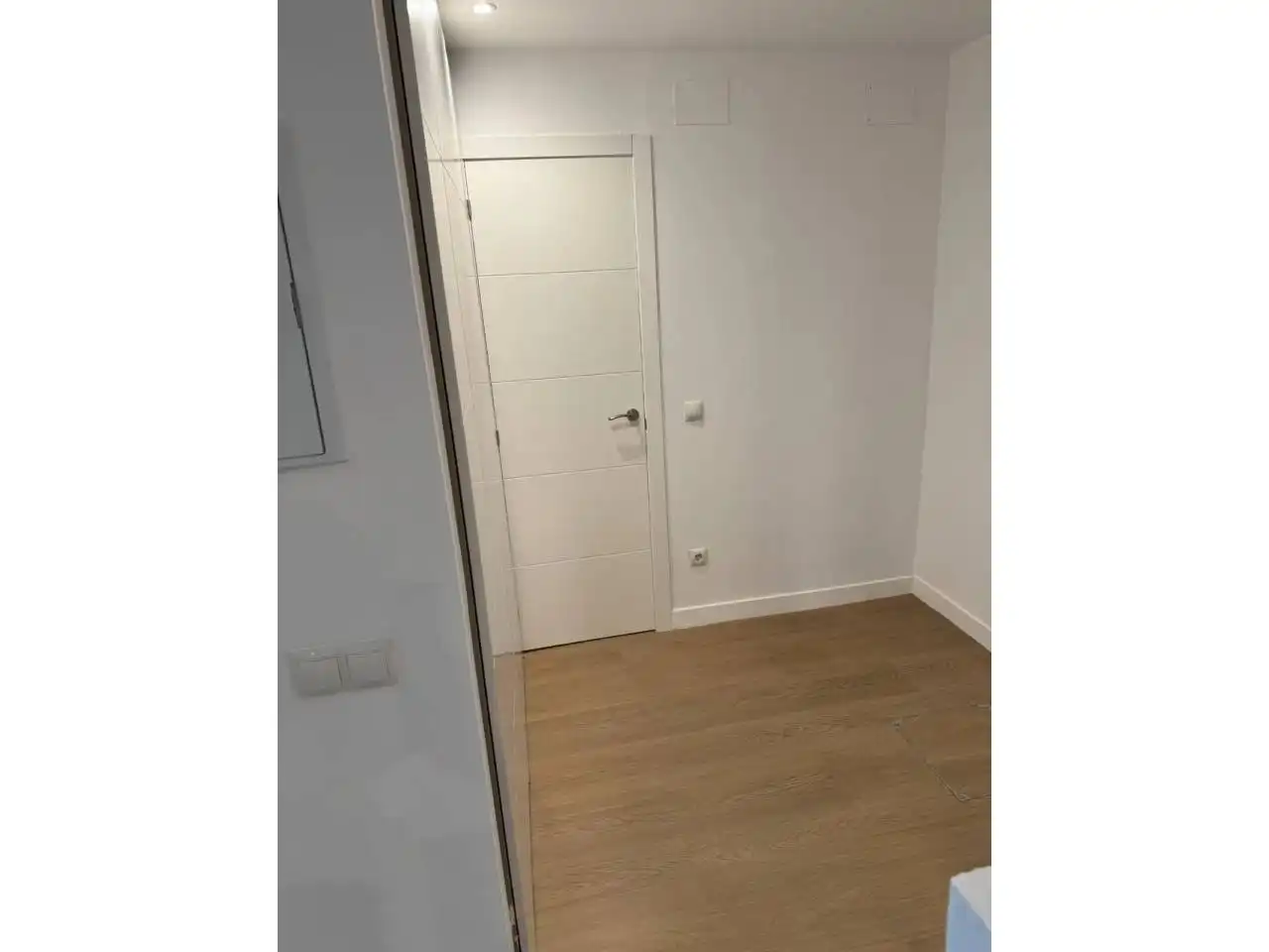 Flat for sale in Barcelona  with Air Conditioner, Furnished and Alarm
