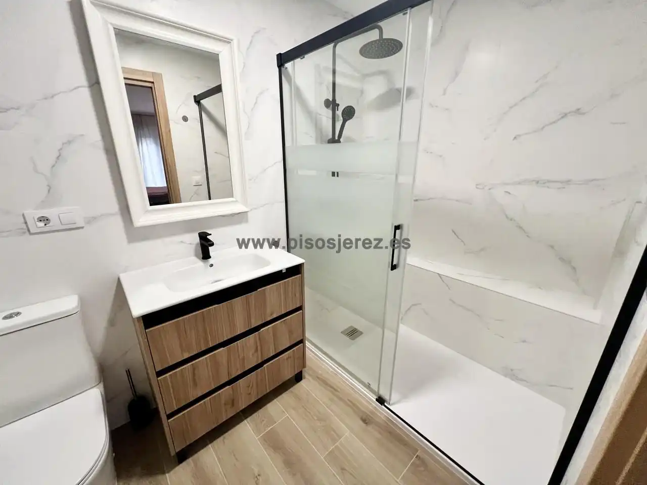 Study for rent in Calle Santo Domingo, Divina Pastora - La Yeguada